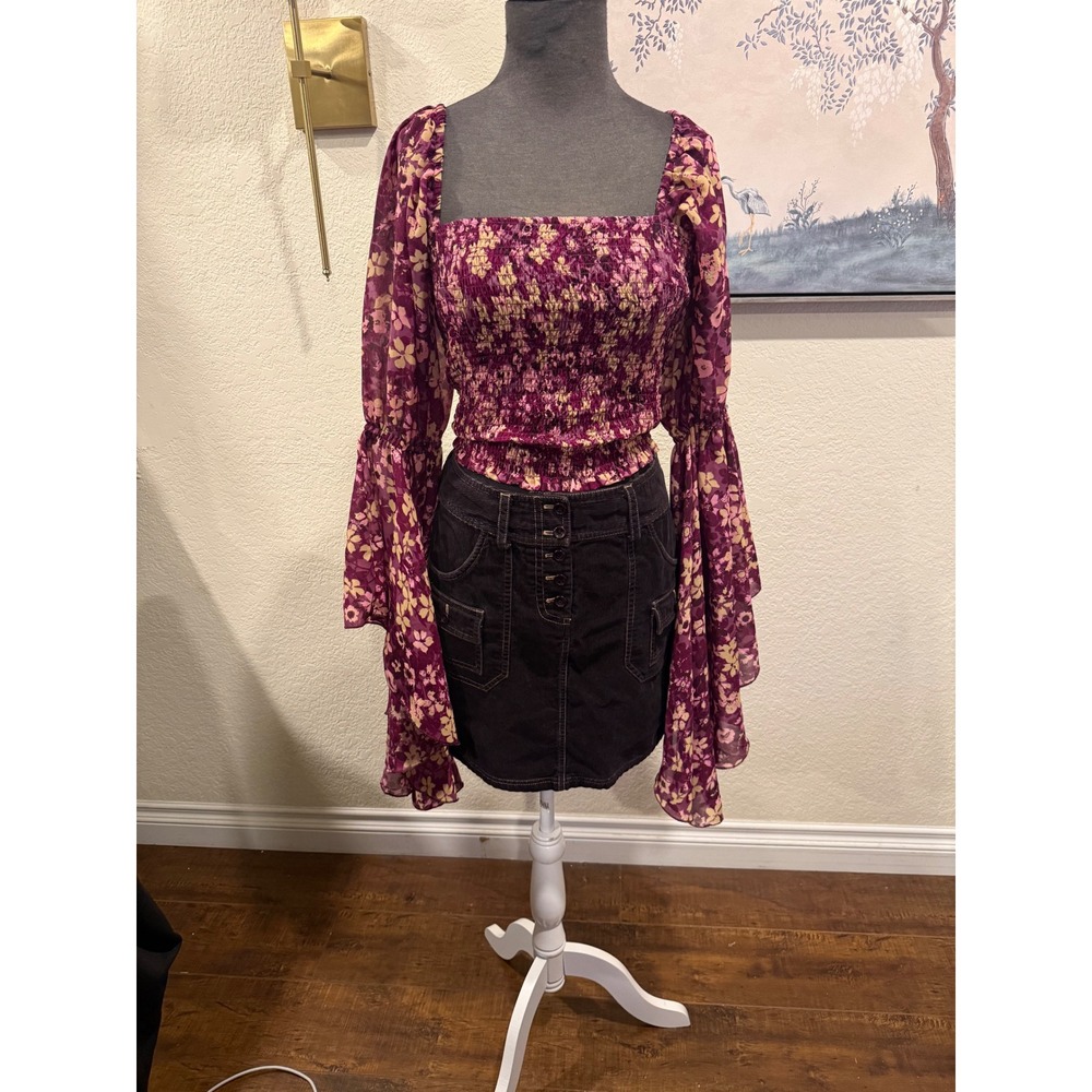 Live 4 Truth Purple Floral Smocked Crop Top Long Bell Sleeve‎ Boho Blouse Womens - Picture 2 of 7